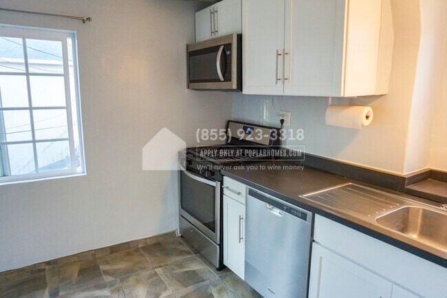 Building Photo - 510 Linden Ave