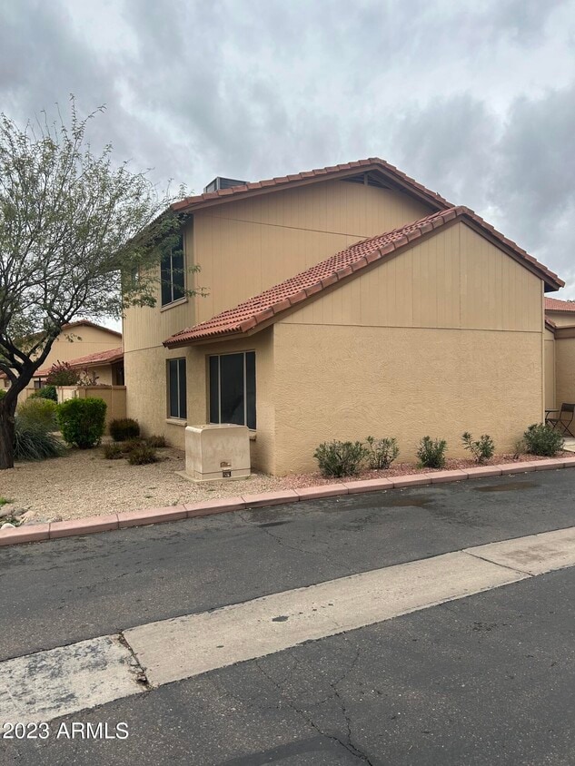 Primary Photo - 14852 N 24th Dr