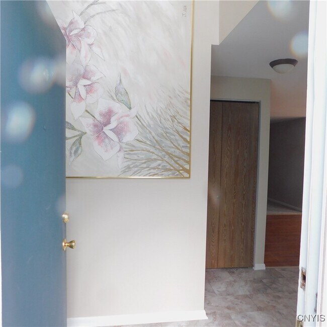 Foto del edificio - 8525 Sextant Dr