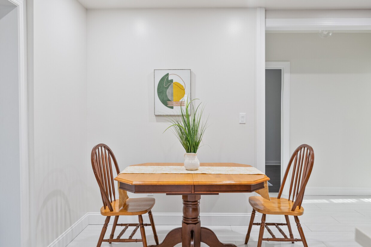 578 Hamilton St, Somerset, NJ 08873 Apartments in Somerset, NJ