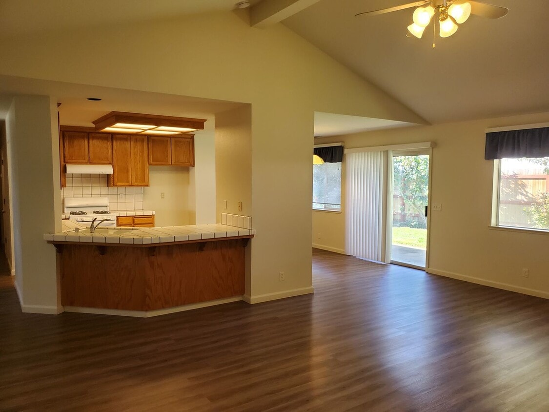 2621 Tuolumne Dr, Chico, CA 95973 House Rental in Chico, CA