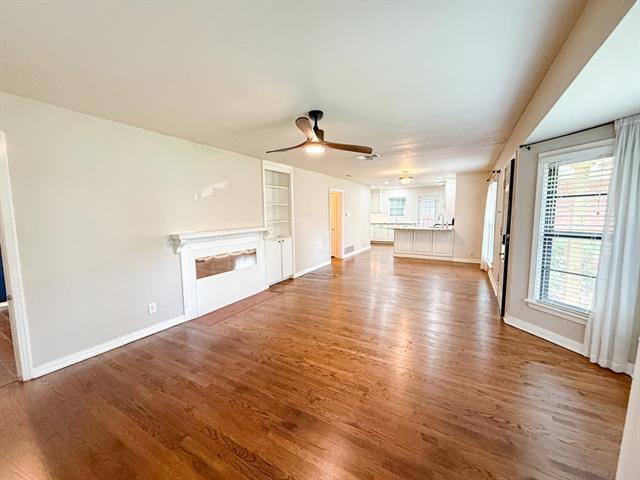 Foto del edificio - 3766 Park Ln