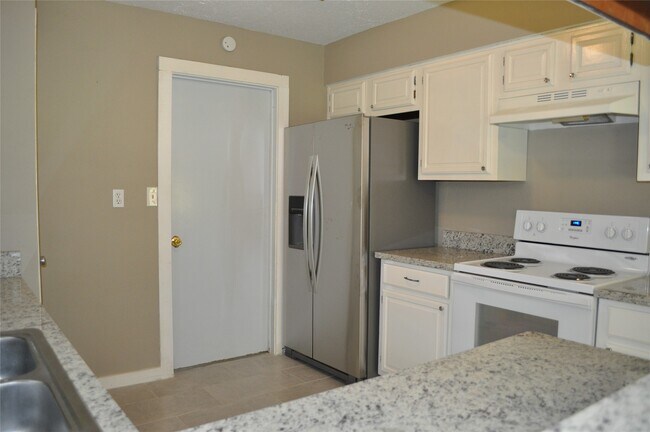 Foto del edificio - 22411 Merrymount Dr