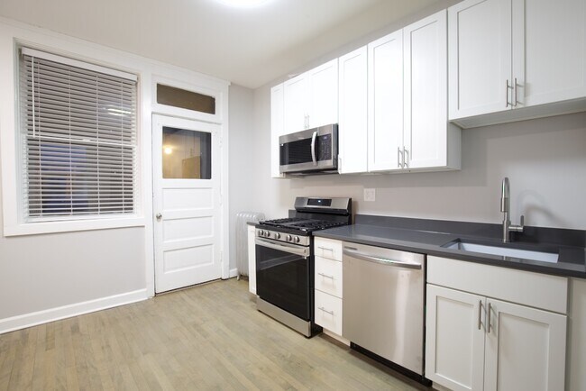 Foto del edificio - 1454 W Winnemac Ave