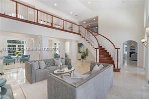 Building Photo - 5 br, 4.5 bath House - 4403 Monserrate St