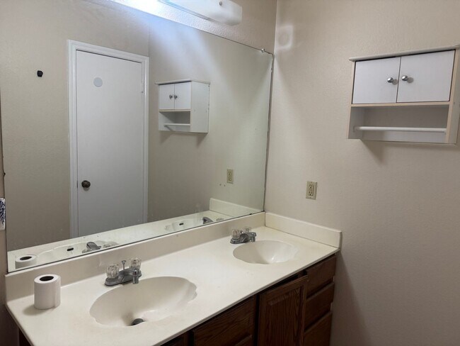 Foto del edificio - Beautiful 3/2 Home Available for Lease In NW San Antonio!