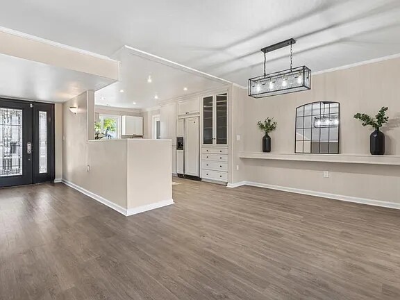 Foto principal - 28463 Portsmouth Dr
