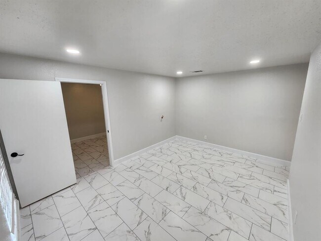 Foto del edificio - 14219 Fleetwell Dr