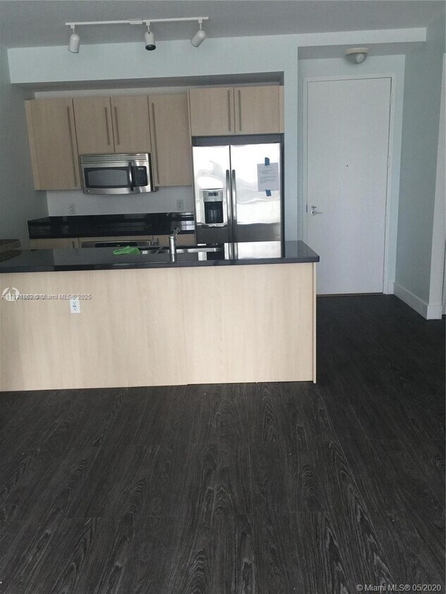 Foto principal - 1111 SW 1st Ave