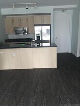 Building Photo - 1111 SW 1st Ave