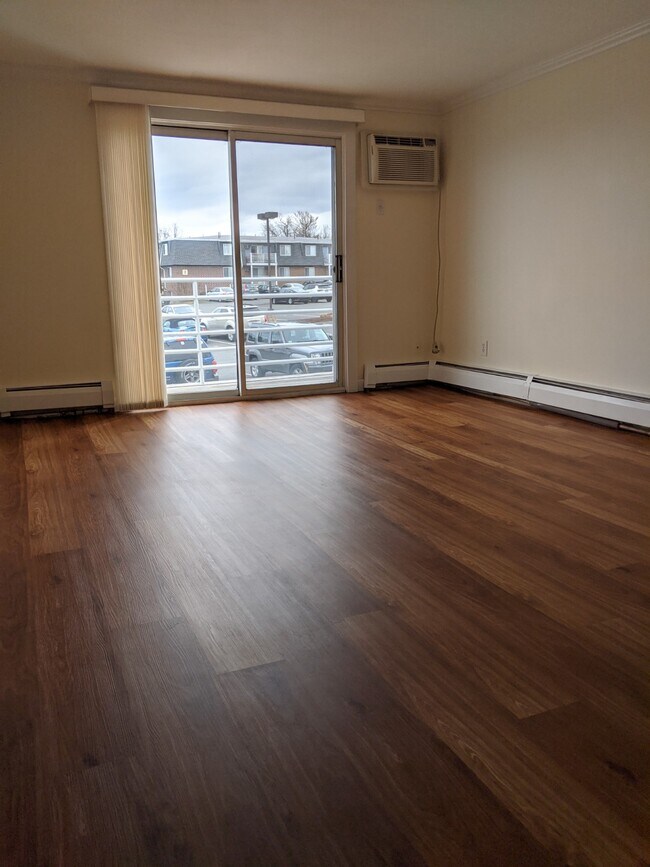 4Living room with new flooring - 520 Heights At Cape Ann