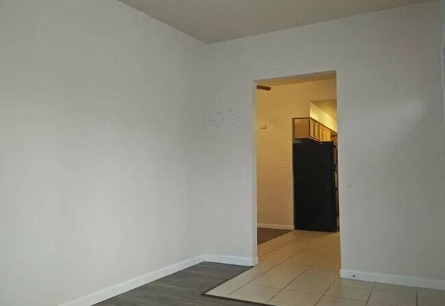 Foto del edificio - 926 N Linview Ave