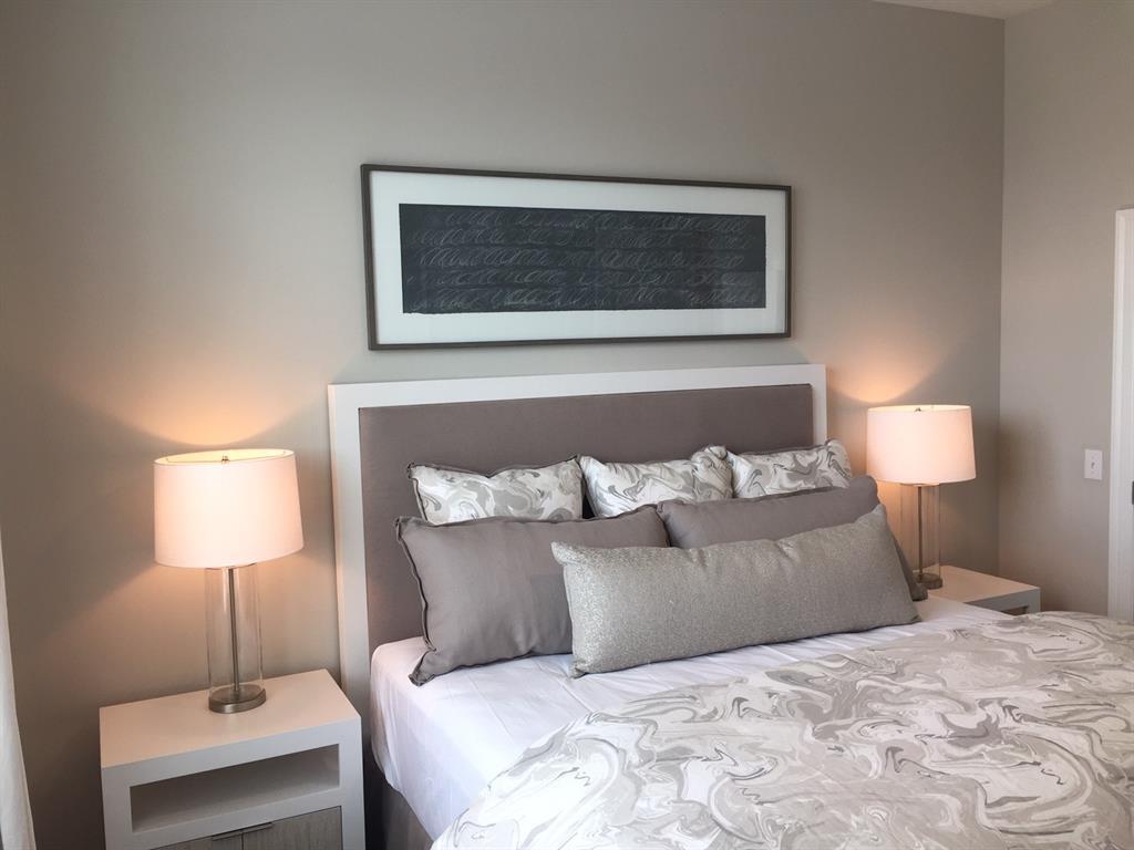Foto principal - 2111 Austin St