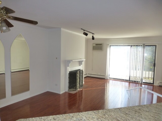Building Photo - 2392 Abbeywood Dr
