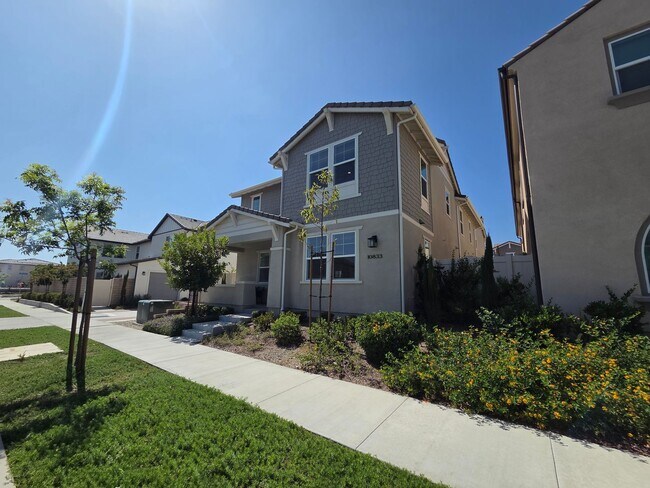 Foto del edificio - 10833 Bridgeport Rd