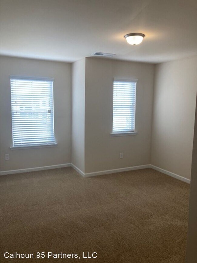 Building Photo - 4 br, 2.5 bath House - 116 Vickery Lane