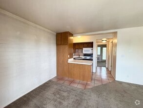 Building Photo - 599 Darwin St