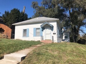 Building Photo - 1010 3rd Ave