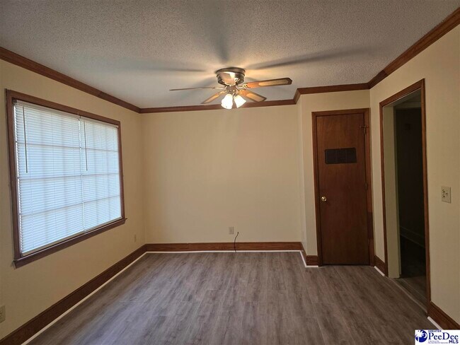 Foto del edificio - 285 Timberlake Dr