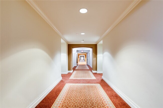 Foto del edificio - 580 W Main St