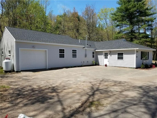 Foto del edificio - 272 US-6