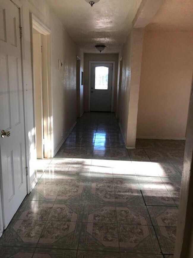 Foto del edificio - For Lease - 9468 W 26th - Odessa, TX