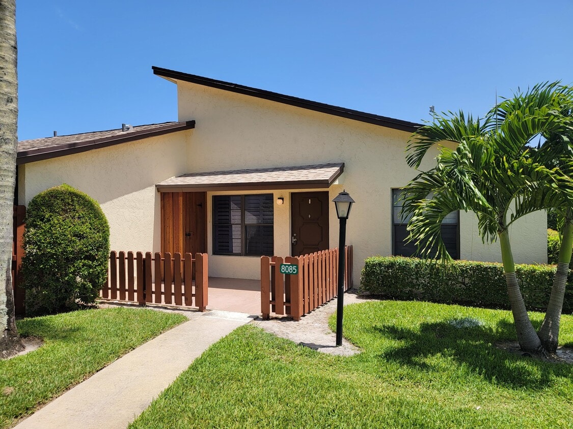 8085 SE Villa Cir, Hobe Sound, FL 33455 House Rental in Hobe Sound