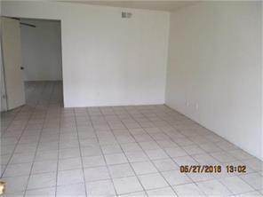 Building Photo - 12308 Ormandy St
