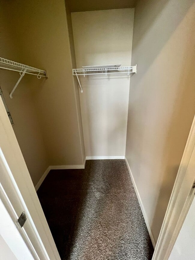 Building Photo - Spacious 4-Bedroom Home—Quick Drive to Dow...