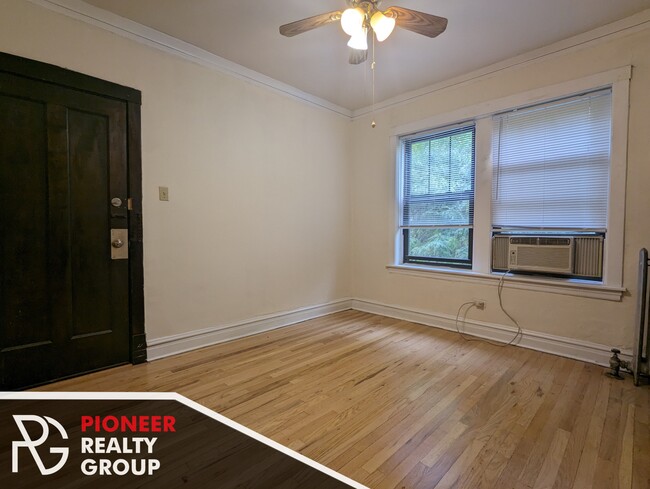 Foto del edificio - 4844 N Rockwell St