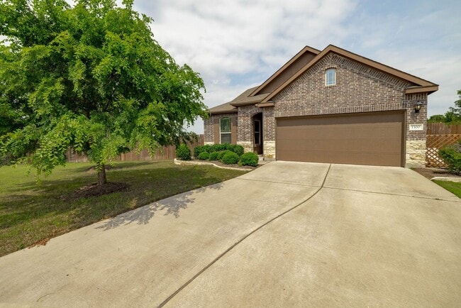 Building Photo - 1300 Camino Ct
