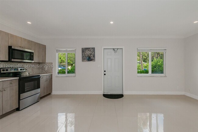 Foto del edificio - 2307 SW 17th Ave