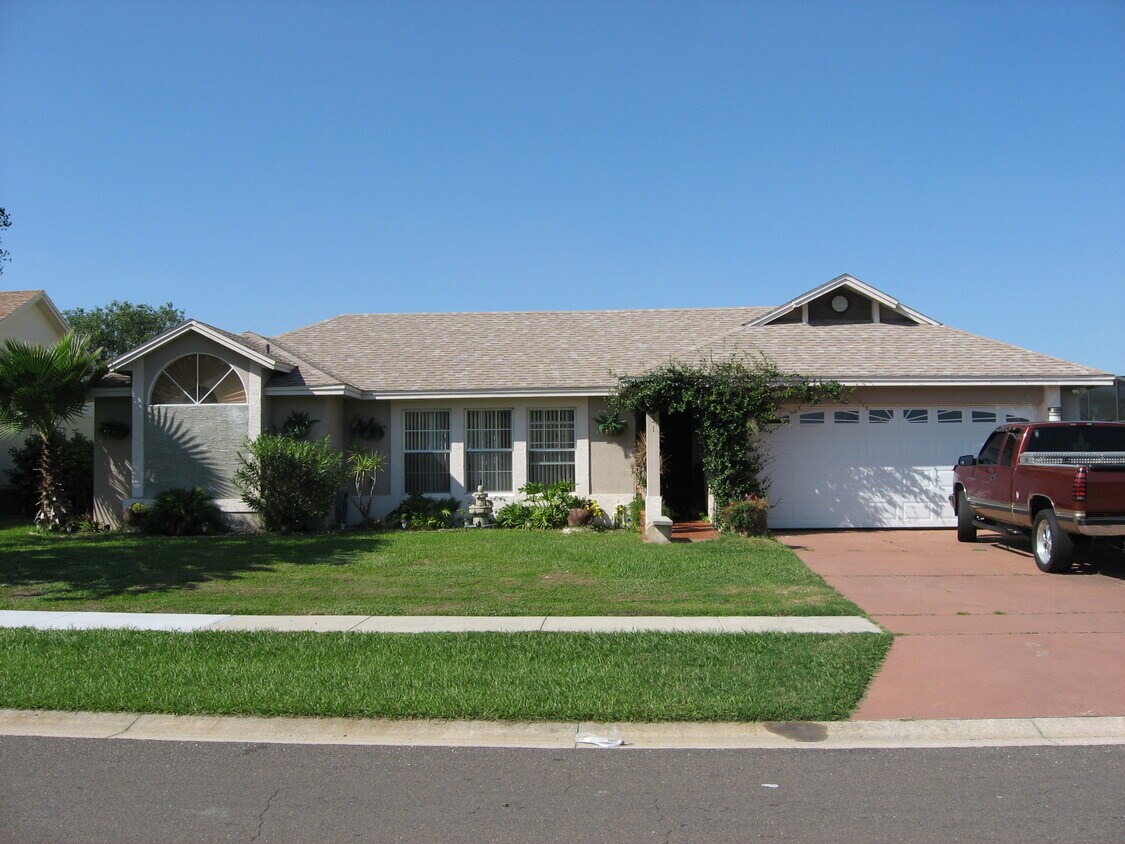 131 White Birch Dr, Kissimmee, FL 34743 House for Rent in Kissimmee