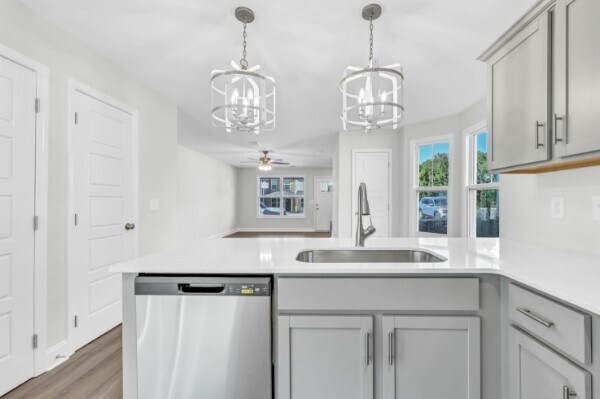 Foto del edificio - 209 W Point Dr