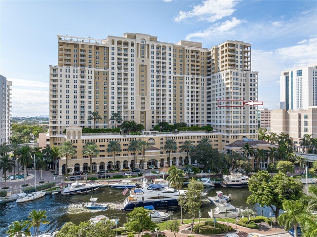 Building Photo - 511 SE 5 Ave