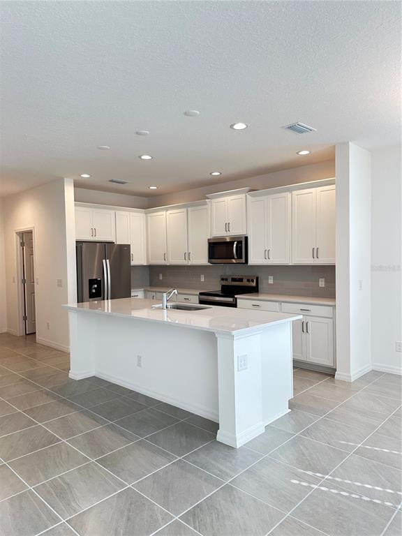 Foto del edificio - 5850 Ali Grace Dr