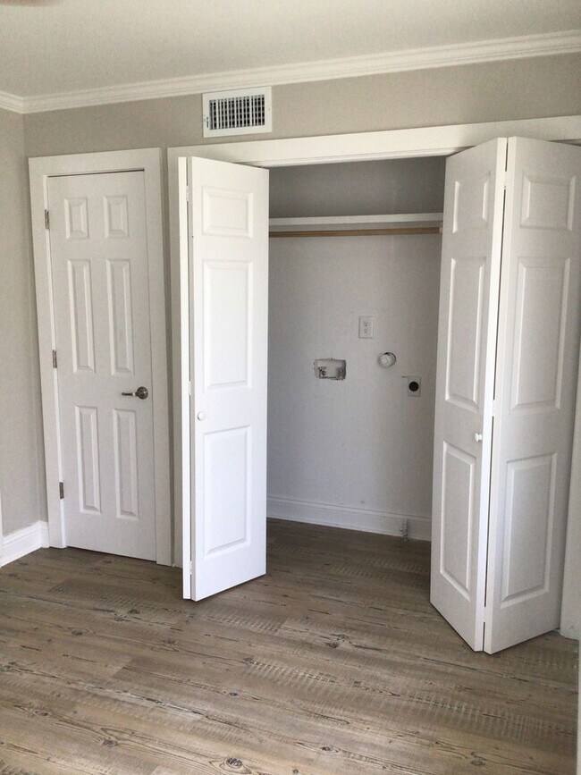 Foto del edificio - Home for rent!