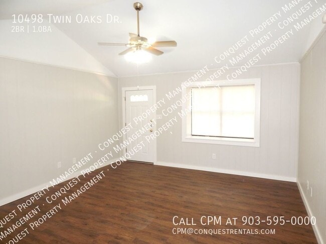 Building Photo - 10498 Twin Oaks Dr
