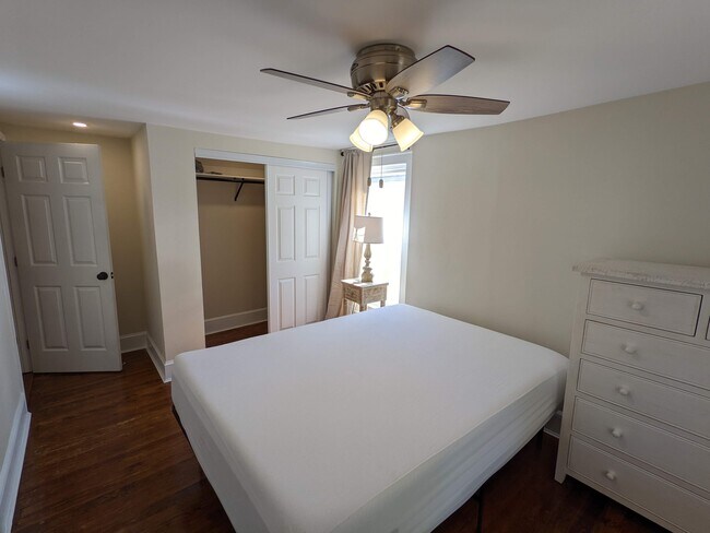 Building Photo - 30 Woodrow Ave