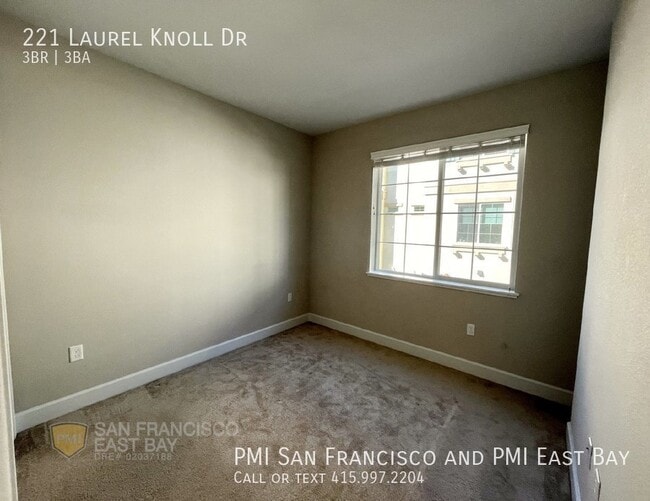 Building Photo - Modern Luxury in Muir Heights: Contemporar...