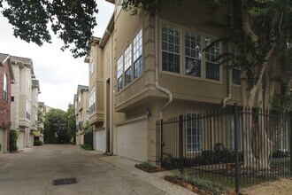 Building Photo - 5302 Blossom St