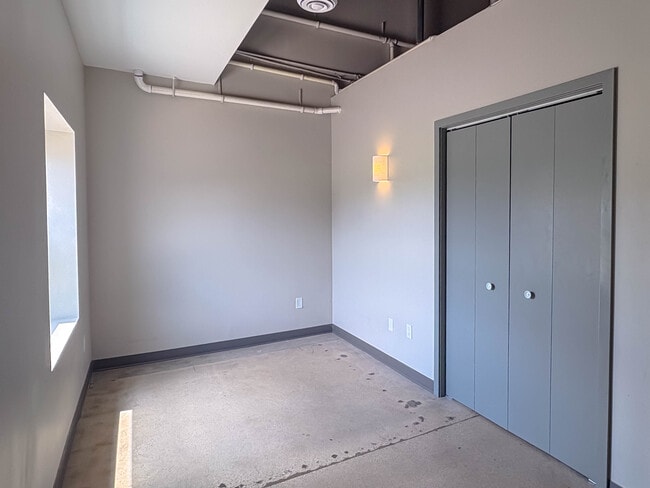 Building Photo - Skye Lofts Apartments