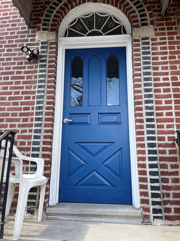 Primary Photo - 1821 Parkview Ave