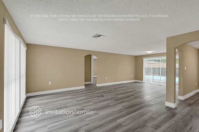 Building Photo - 3110 Pinon Dr
