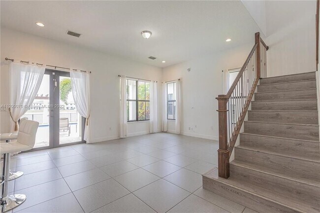 Foto del edificio - 3492 NW 82nd Dr