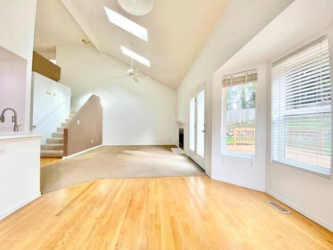 Foto del edificio - Great Home For Rent