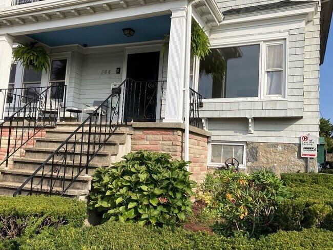 Foto del edificio - 172 Marine Rd
