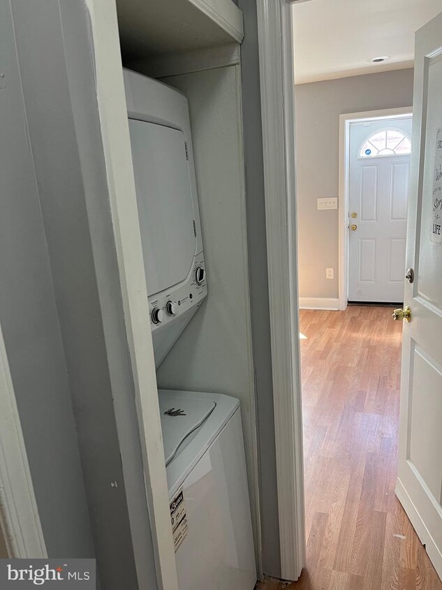 Foto principal - 1224 W Cross St