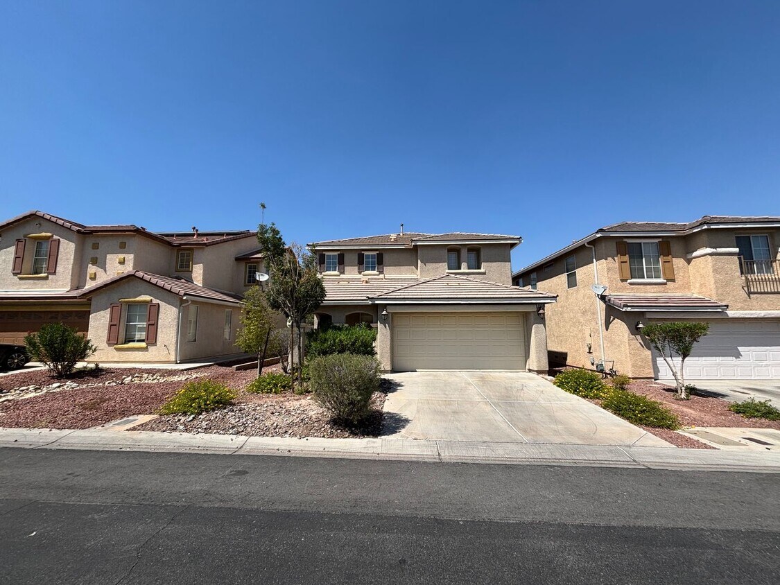 Foto principal - Gorgeous 3bed/1bath home!