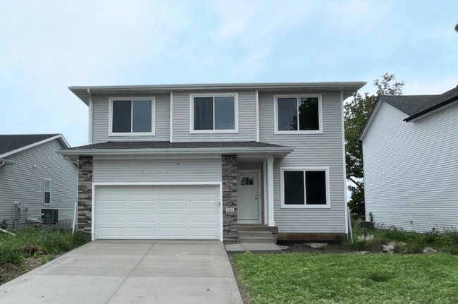 Building Photo - 2225 Waller Ave